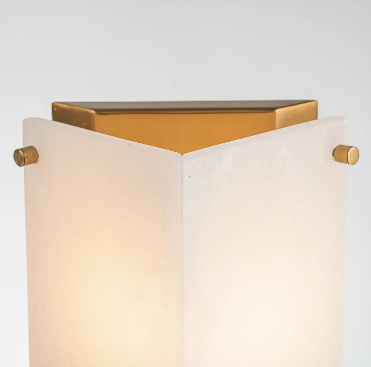 Tubular Alabaster Wall Light ELYS1116952 - close up on
