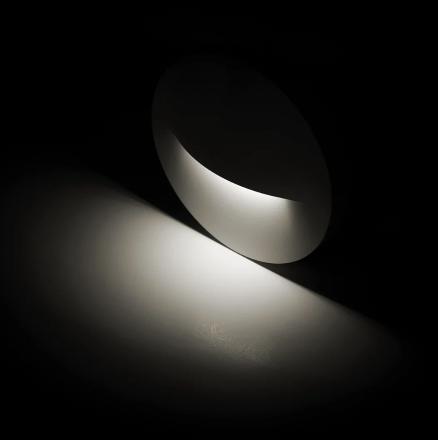 HV3227T-BLK Lisca Black 240v LED Round Wall Light - light